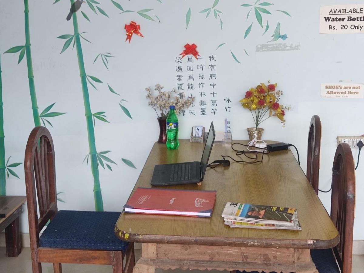 Superinn Home Stay& Guest House Agra  Esterno foto
