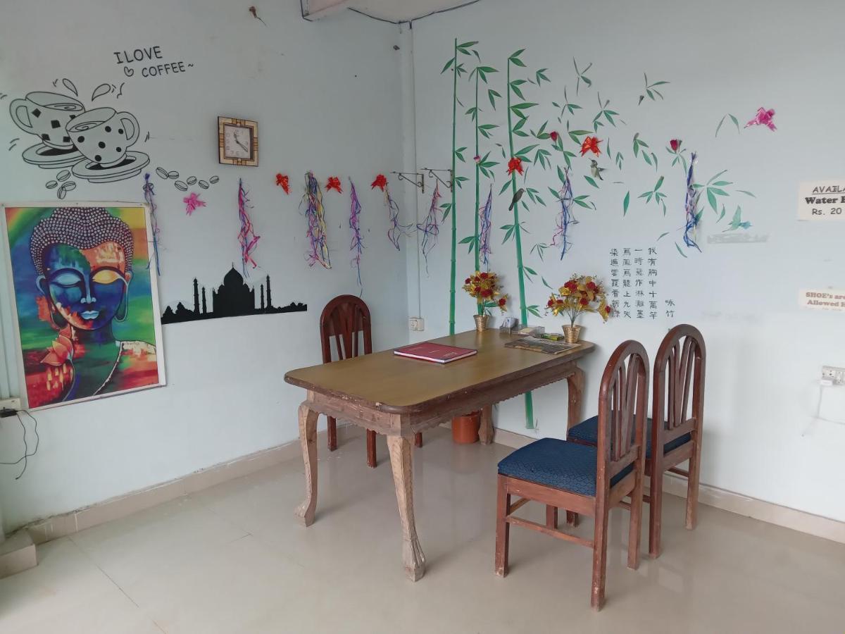 Superinn Home Stay& Guest House Agra  Esterno foto